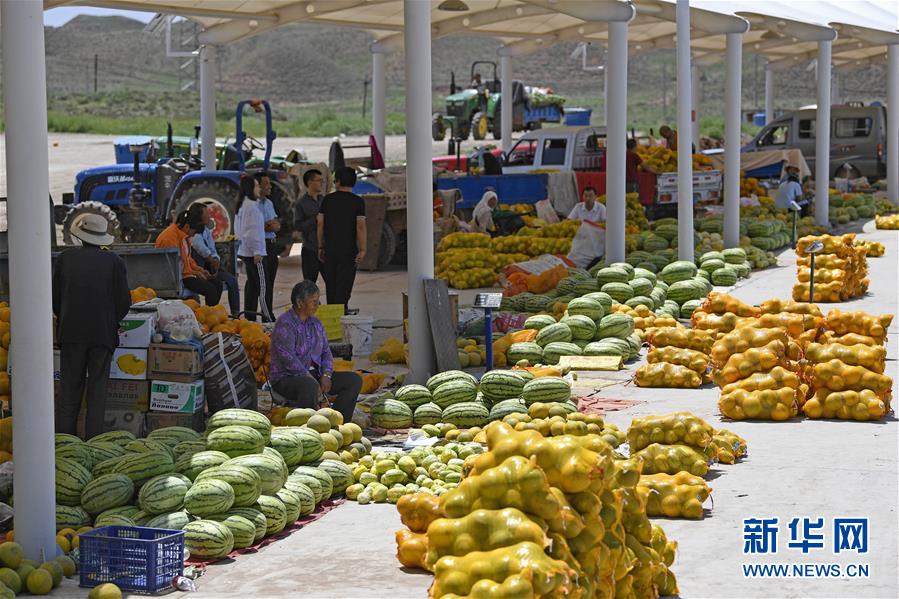 （壯麗70年·奮斗新時(shí)代——共和國發(fā)展成就巡禮·圖文互動(dòng)）（5）生態(tài)美、百姓富——品讀嶄新“寧夏畫卷”