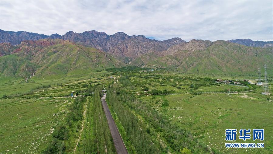 （壯麗70年·奮斗新時(shí)代——共和國發(fā)展成就巡禮·圖文互動(dòng)）（9）生態(tài)美、百姓富——品讀嶄新“寧夏畫卷”