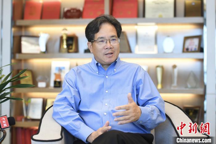 全國人大代表建議逐步禁止產(chǎn)、銷電子煙