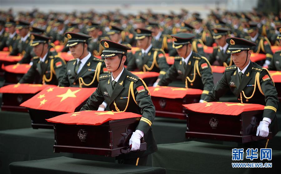 （圖文互動）（1）穿越時(shí)空的思念——社會各界祭奠抗美援朝英烈側(cè)記